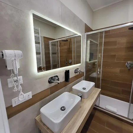 Urban 57 4*