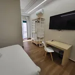 Urban 57 Bed & Breakfast 4*