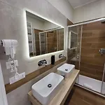 Urban 57 4*